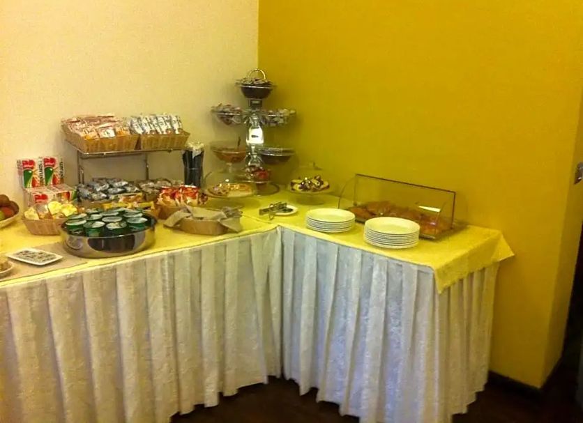 Buffet Gambar