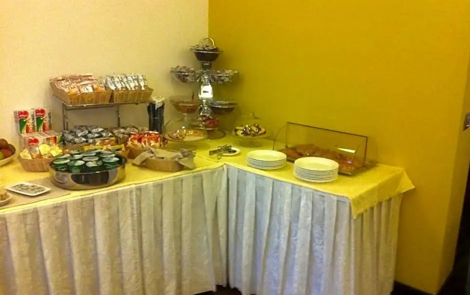 Buffet Gambar