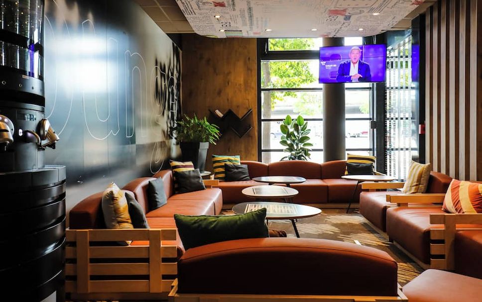 Balai Menunggu Gambar