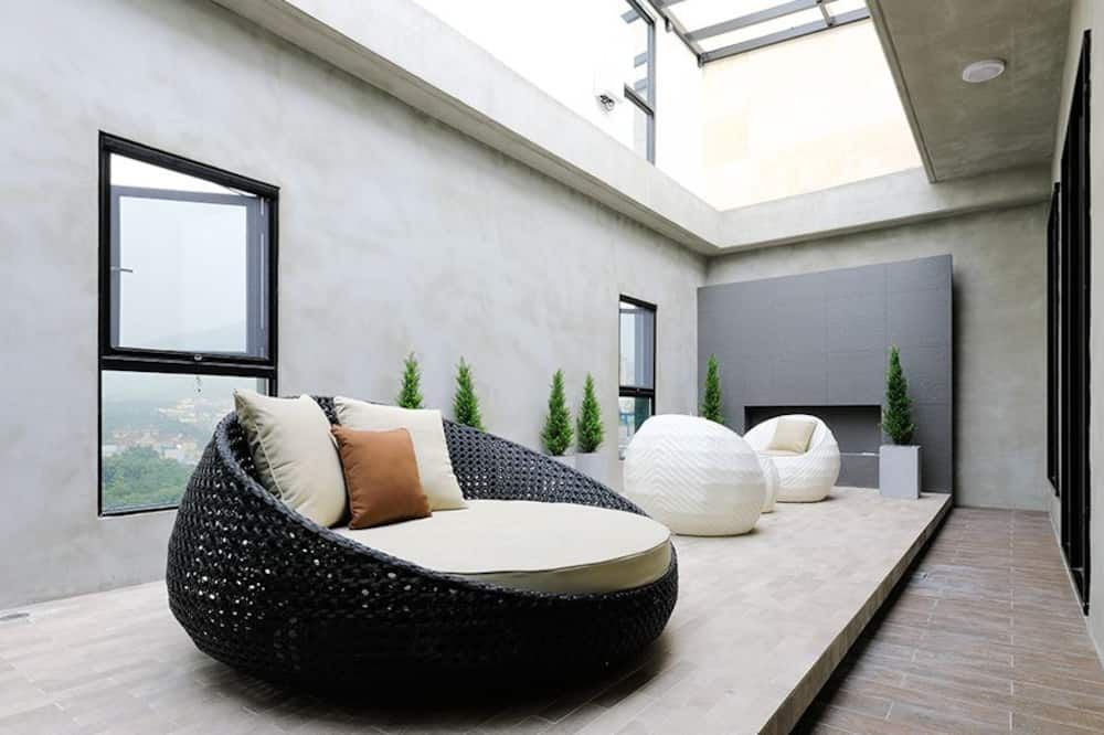 Patio Gambar