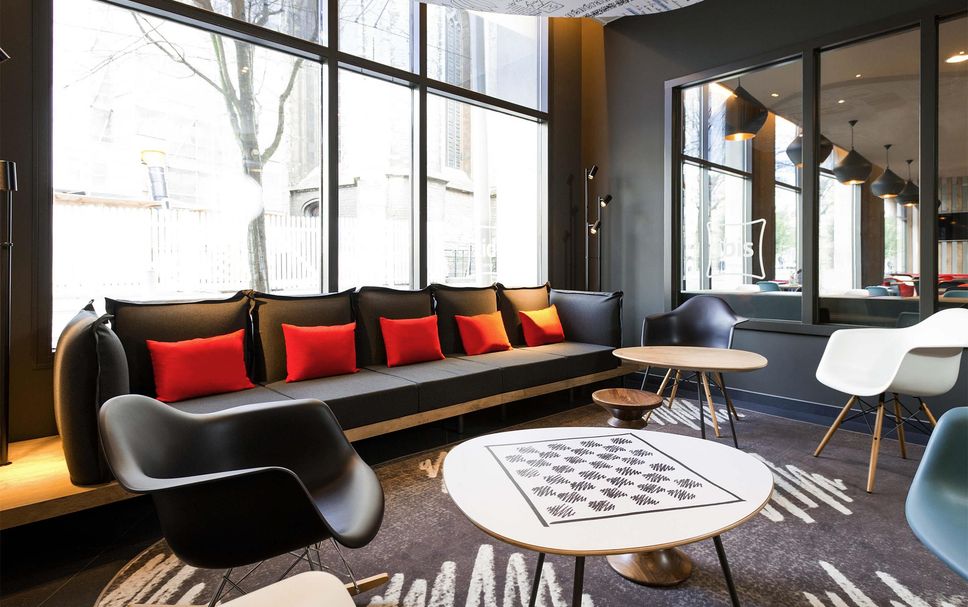 Balai Menunggu Gambar