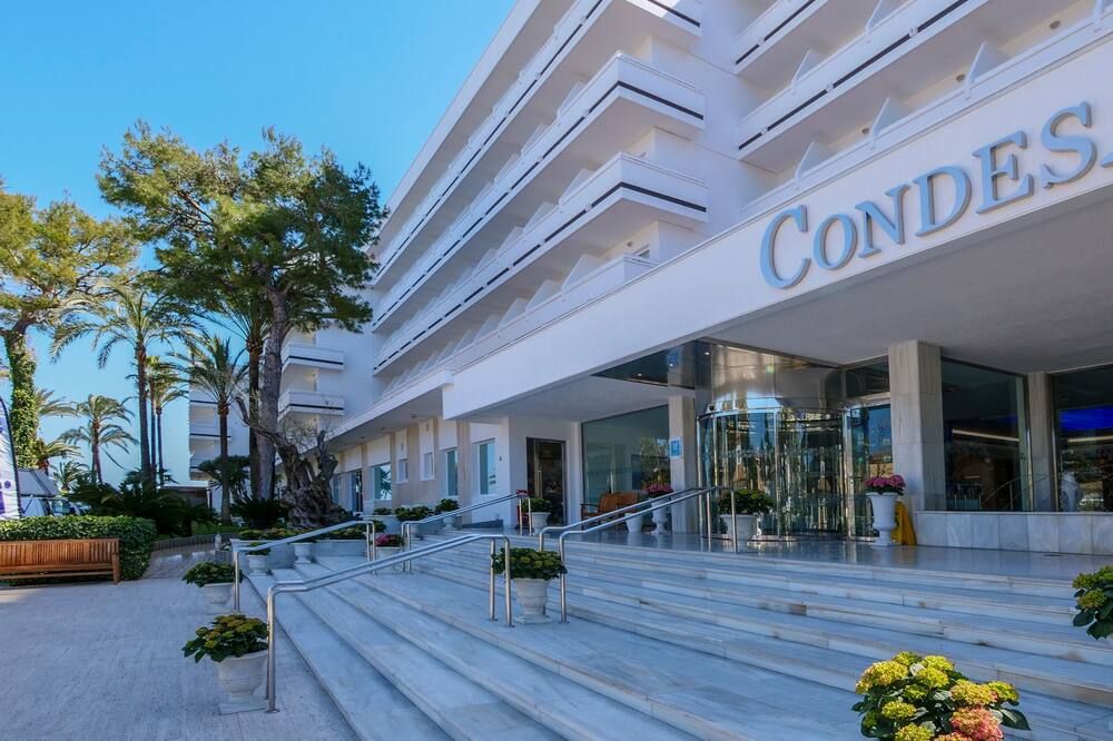 Pintu Masuk Hotel