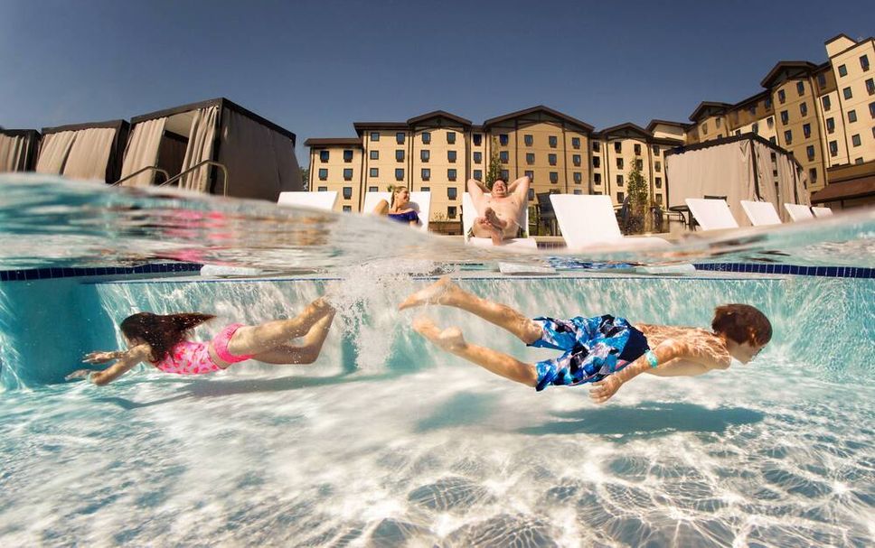Kolam renang Gambar