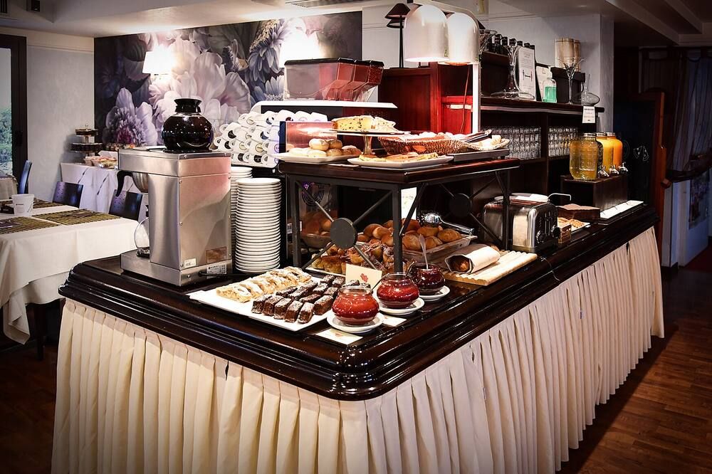 Buffet Gambar