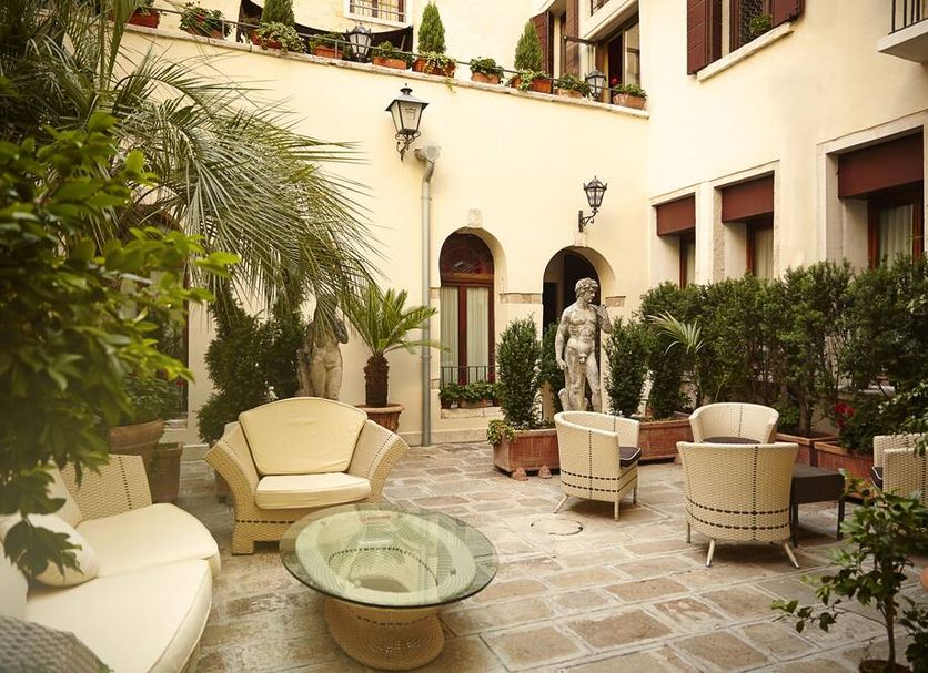 Patio Gambar