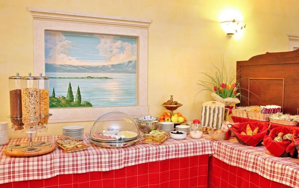 Buffet Gambar