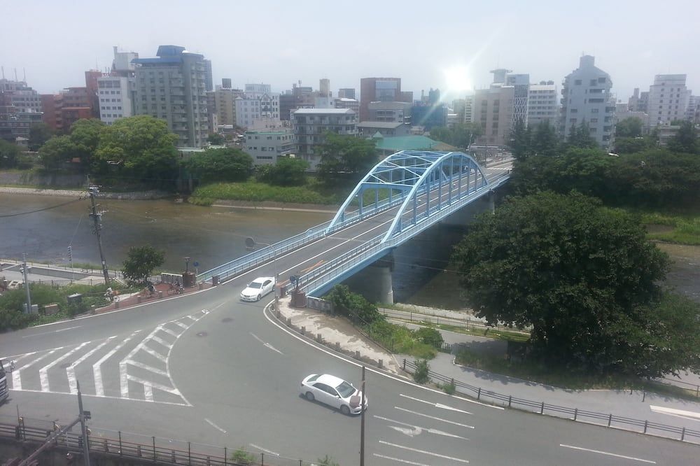 Pemandangan luar
