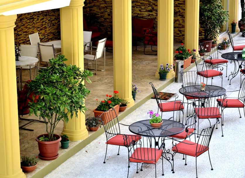 Patio Gambar