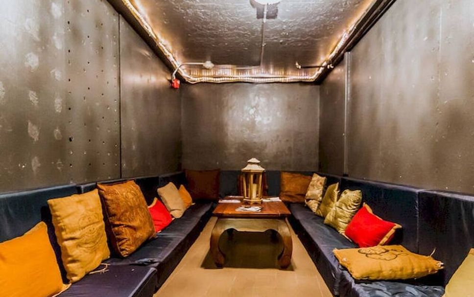 Balai Menunggu Gambar