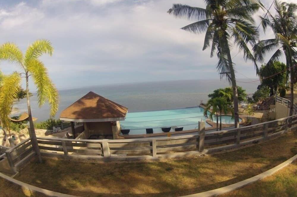 Pemandangan luar