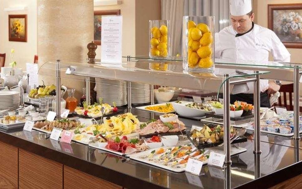 Buffet Gambar