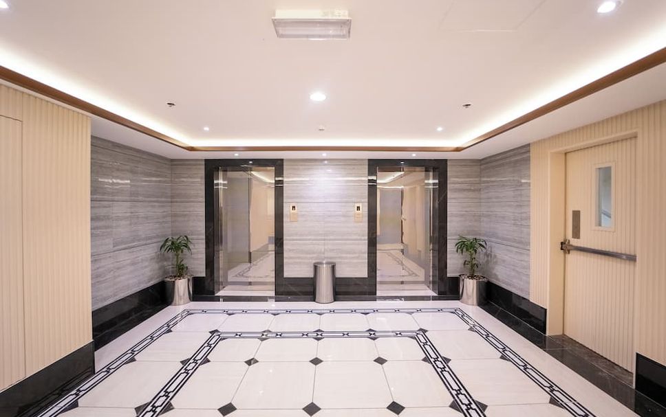 hallway Gambar