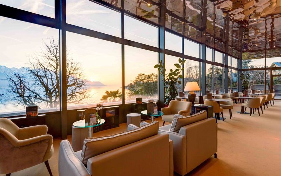 Balai Menunggu Gambar