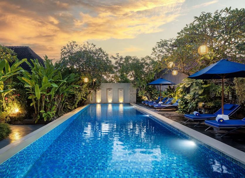 Kolam renang Gambar