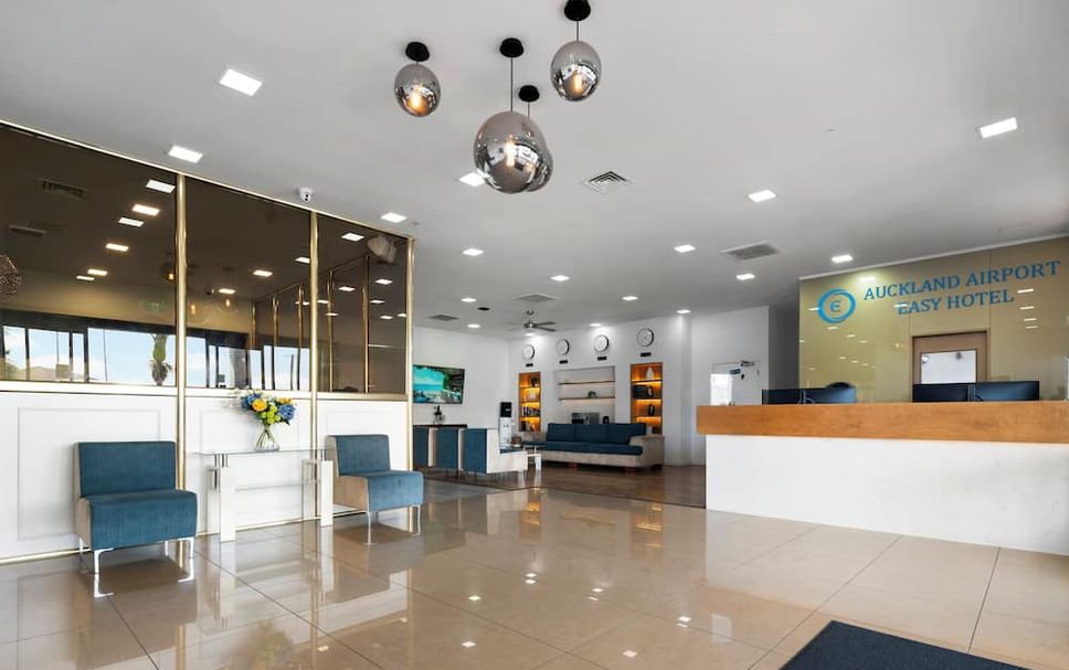 Meja Penyambut Tetamu Gambar