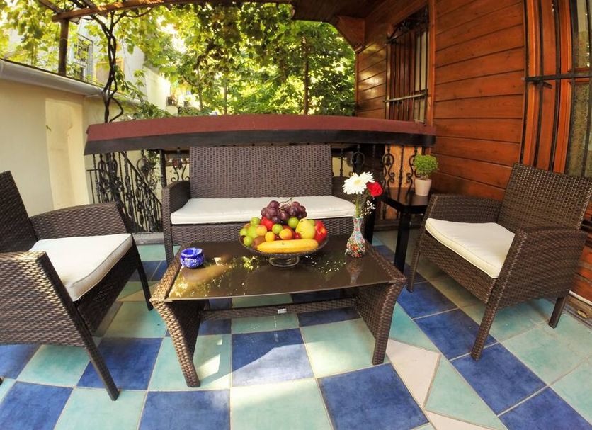 Patio Gambar