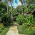 Pemandangan luar