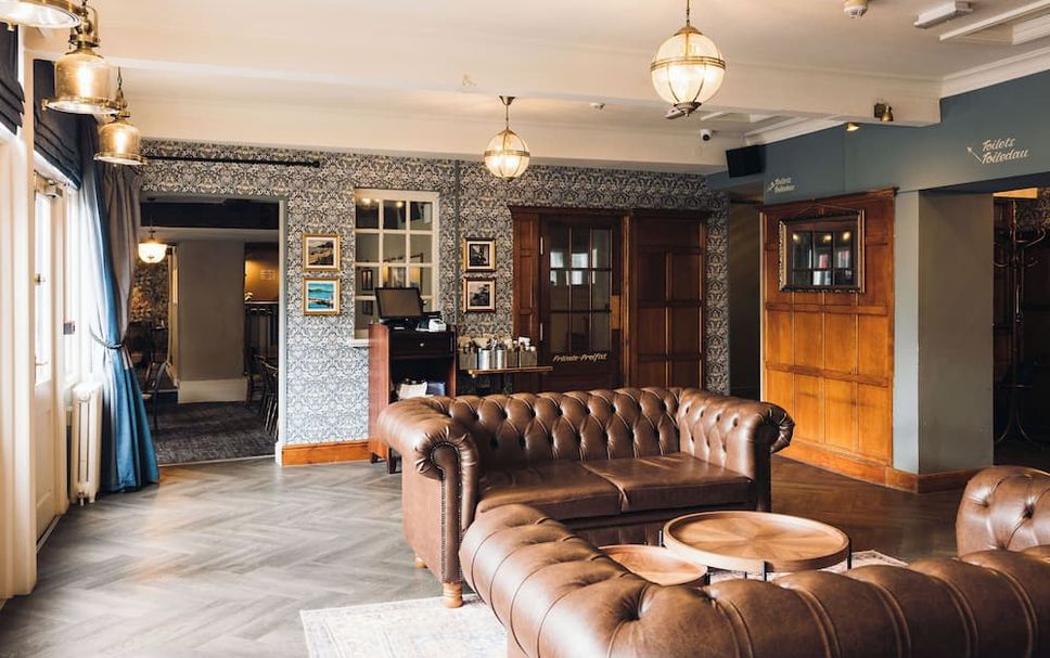 Balai Menunggu Gambar