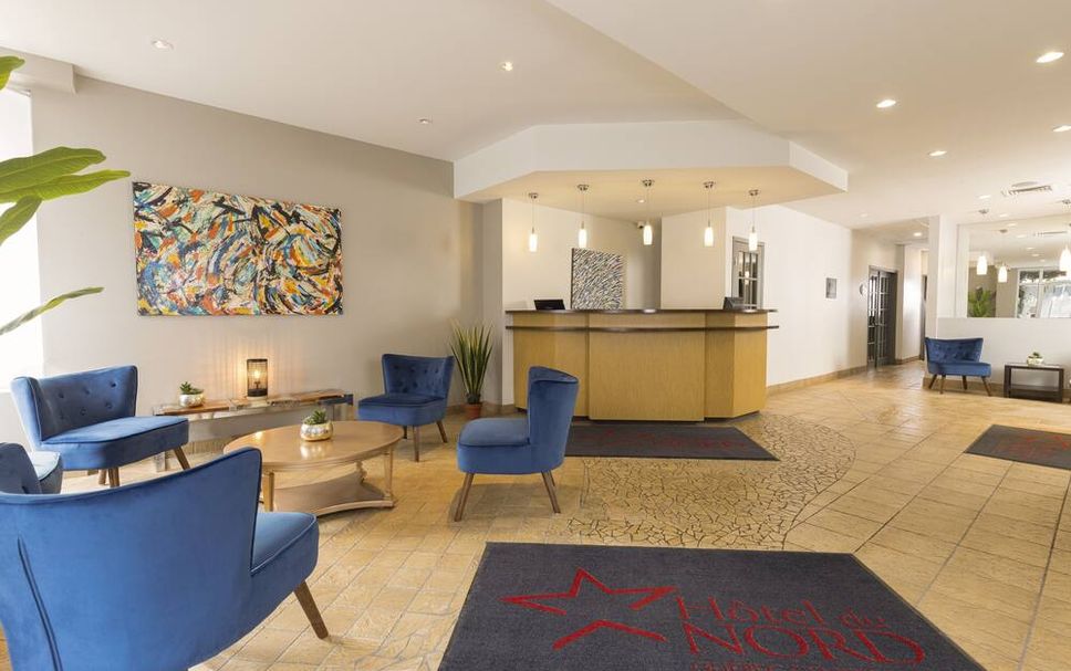 Meja Penyambut Tetamu Gambar