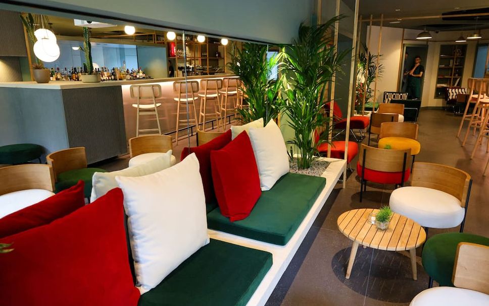 Balai Menunggu Gambar