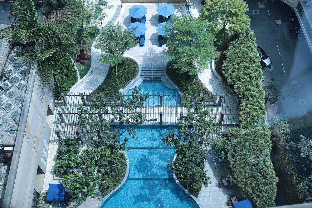Pemandangan luar