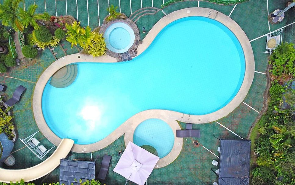 Kolam renang Gambar