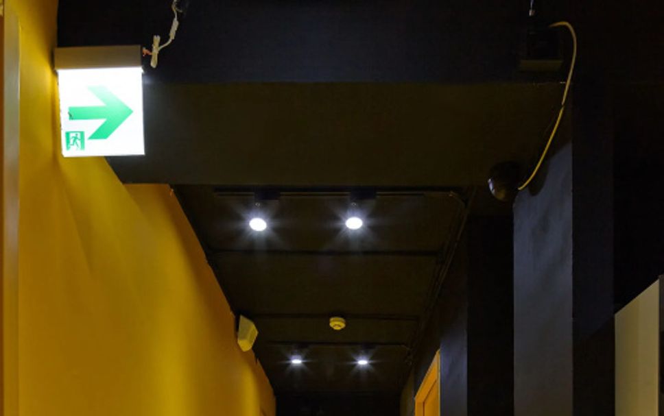 hallway Gambar