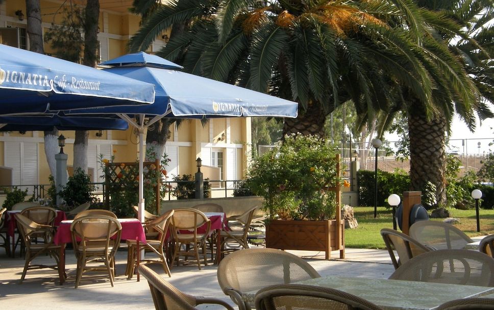 Patio Gambar