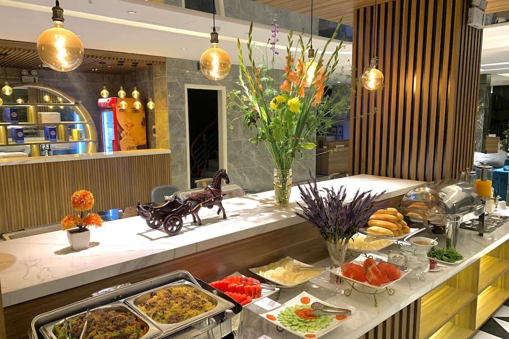 Buffet Gambar