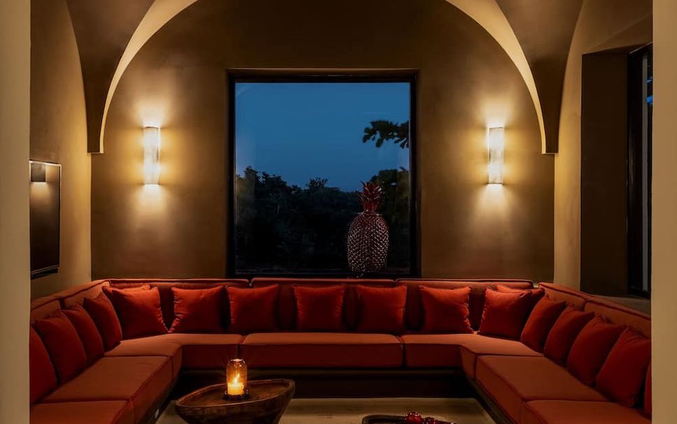 Balai Menunggu Gambar