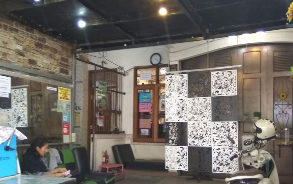 Meja Penyambut Tetamu Gambar