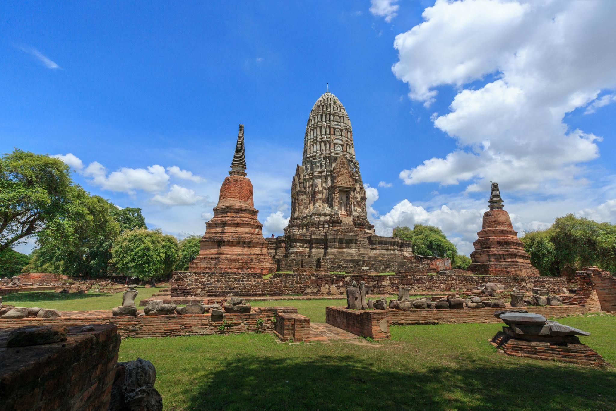 Pemandangan luar