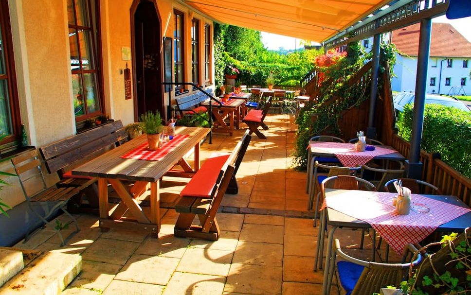 Patio Gambar
