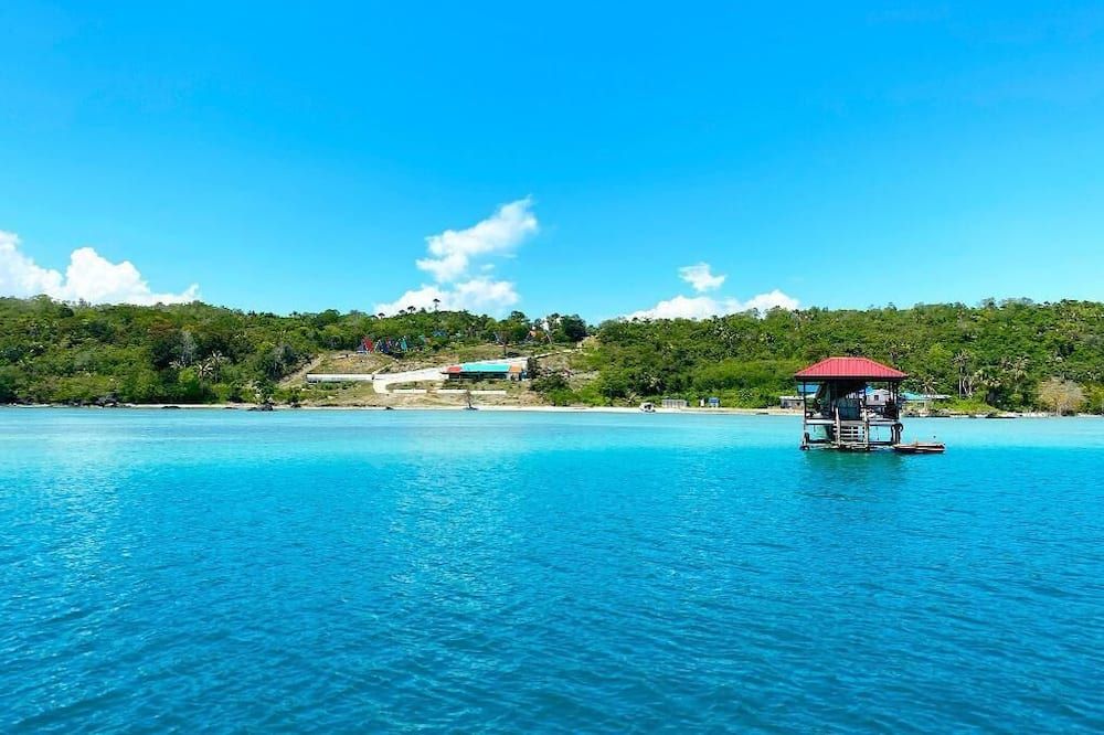 Pemandangan luar