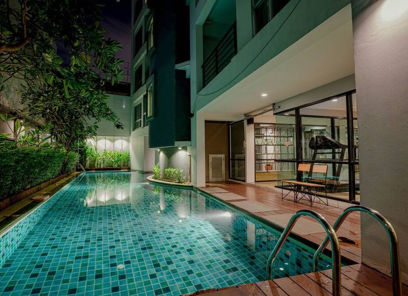 Kolam renang Gambar