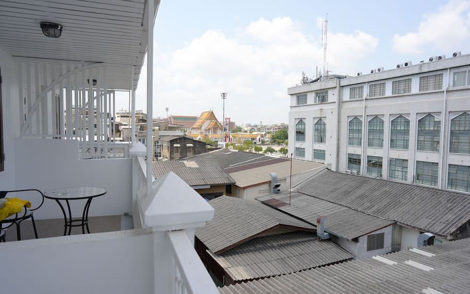 Balkoni Gambar