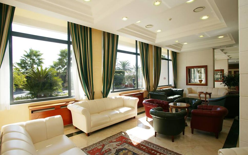 Balai Menunggu Gambar