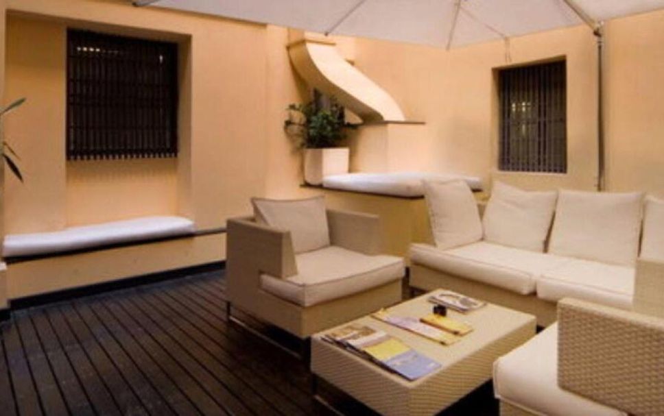 Patio Gambar