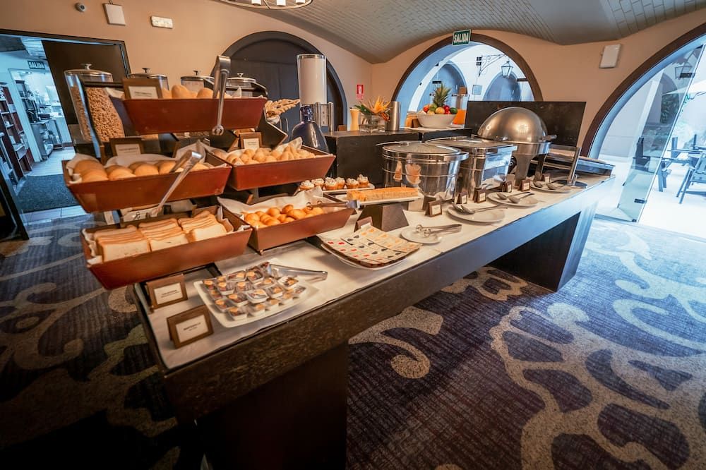 Buffet Gambar