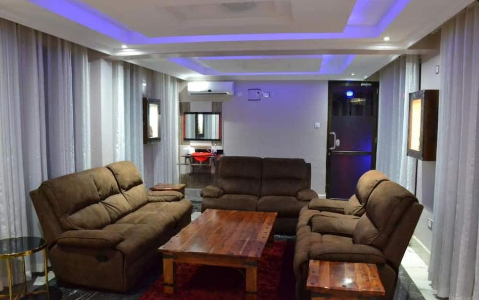 Balai Menunggu Gambar