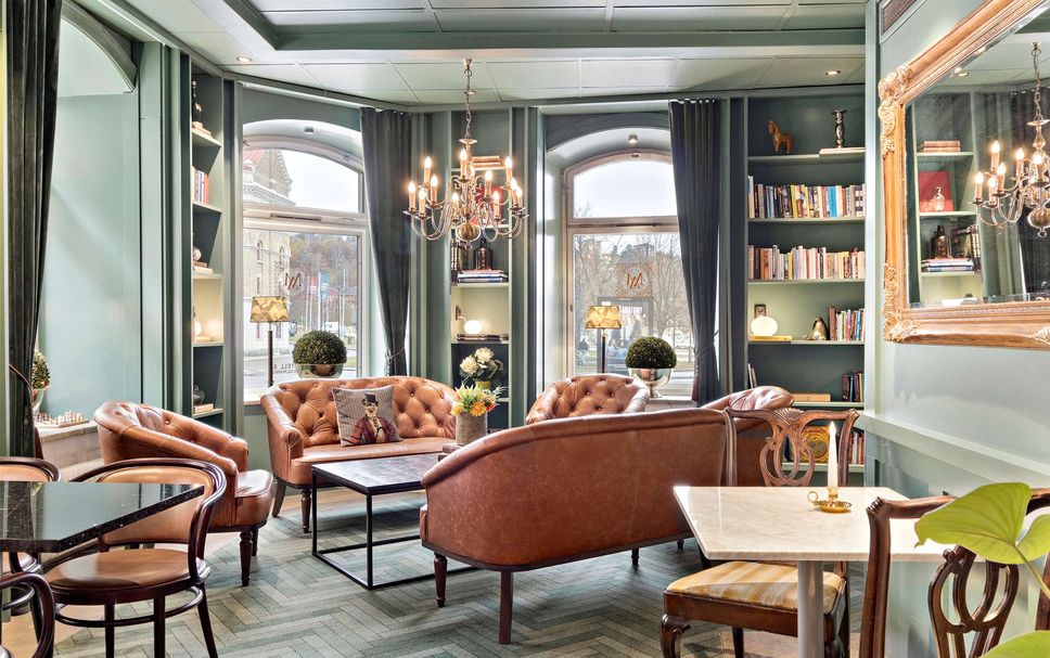 Balai Menunggu Gambar