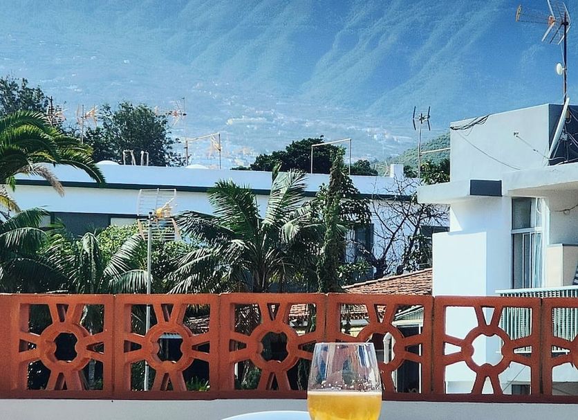 Balkoni Gambar