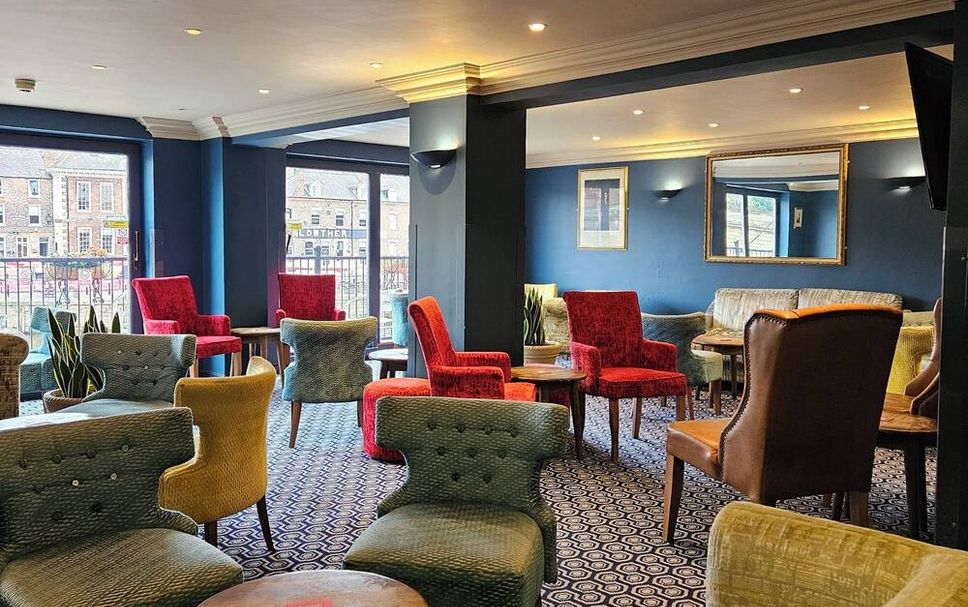 Balai Menunggu Gambar