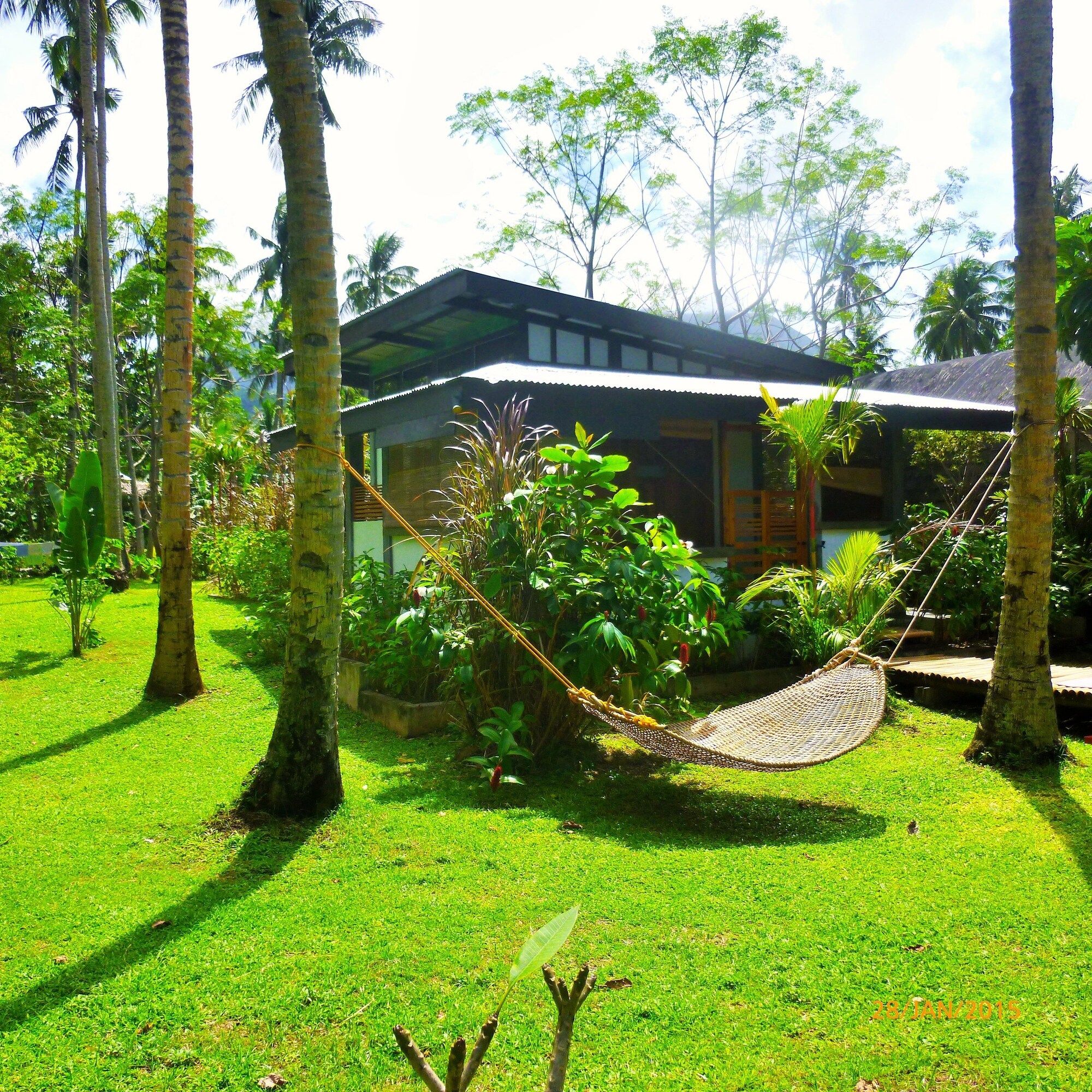 Pemandangan luar
