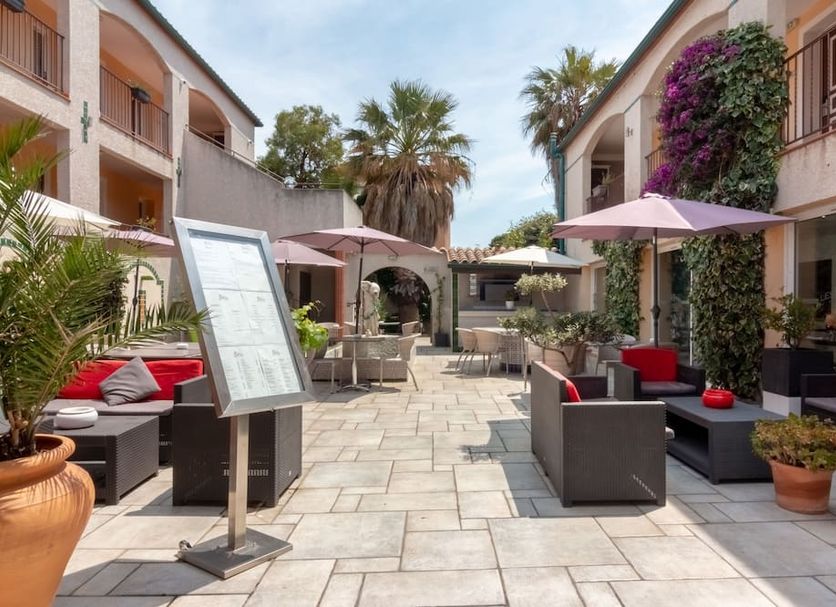 Patio Gambar
