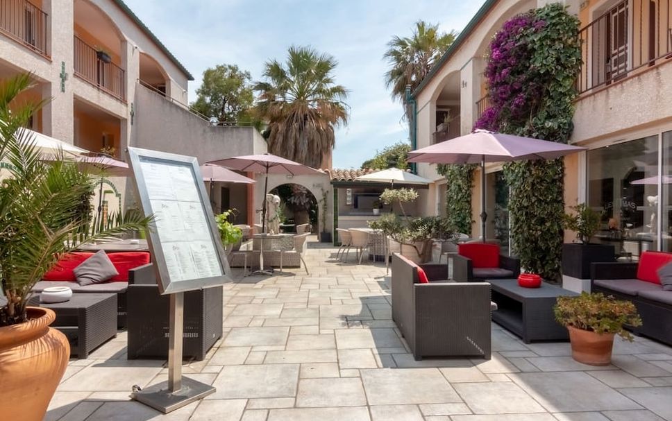 Patio Gambar