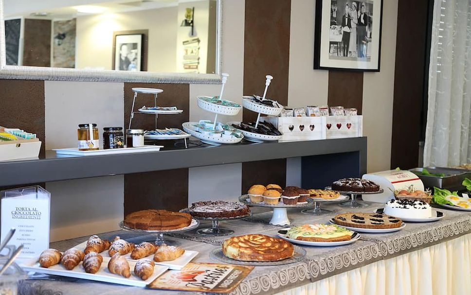 Buffet Gambar