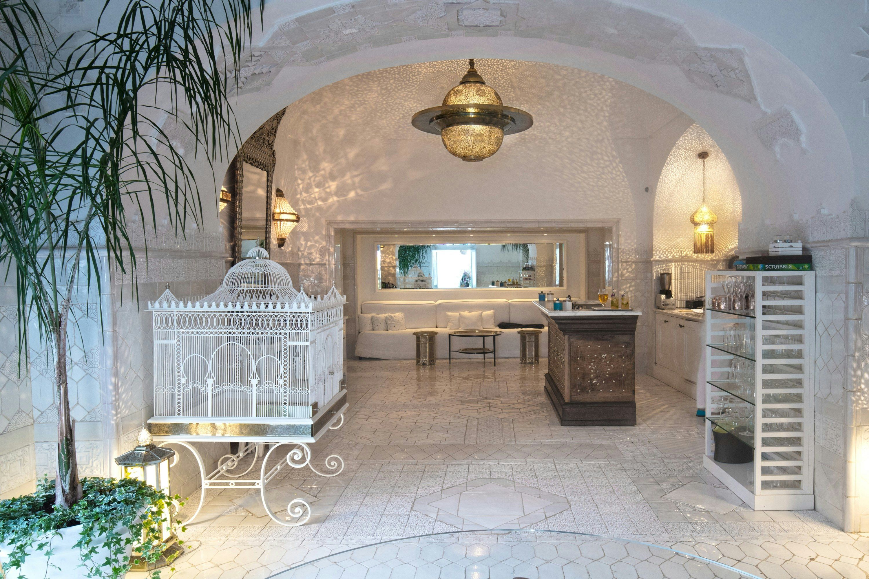 Hotel amenity