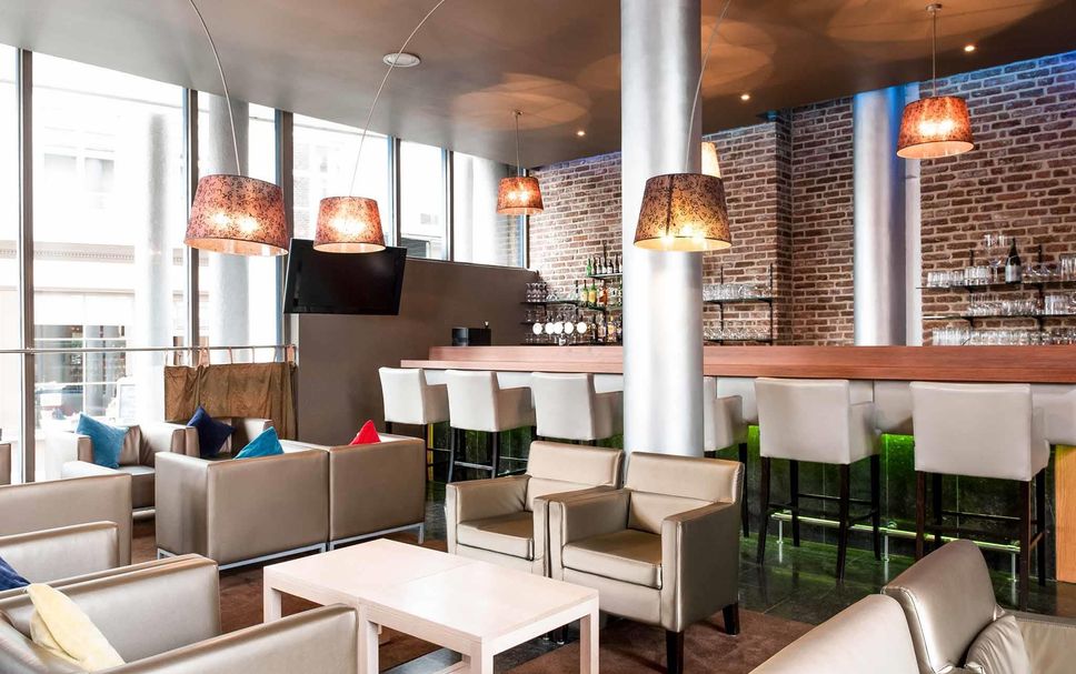 Balai Menunggu Gambar