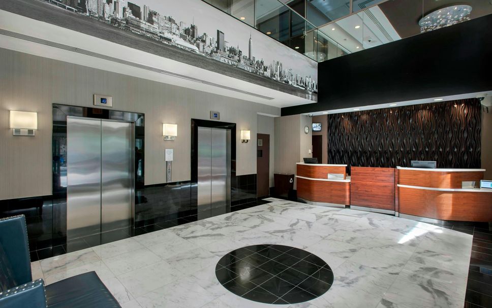 Meja Penyambut Tetamu Gambar